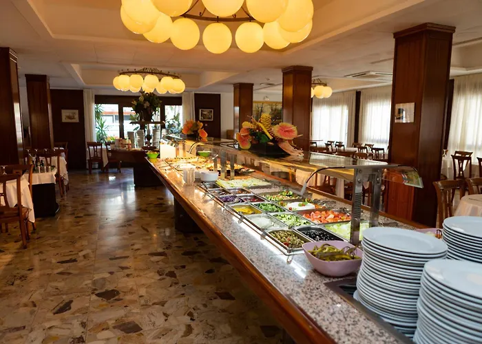 하로마르 호텔 2*