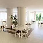 Haromar Hotel 2*