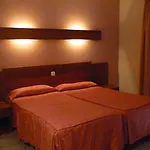 Haromar Hotel 2*