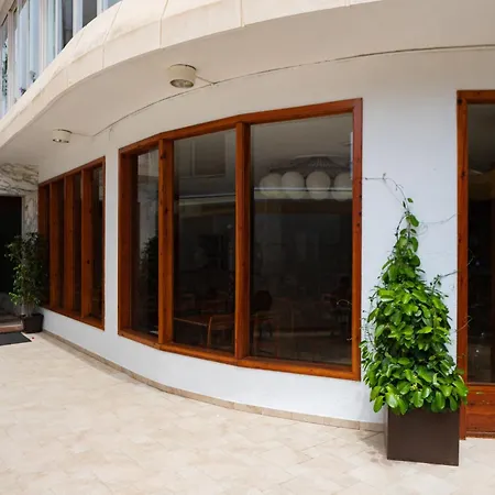 Haromar Hotell Calella